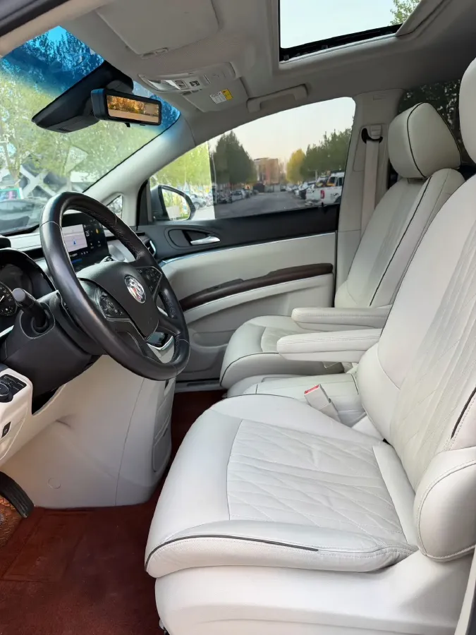 2022 Buick GL8 2.0T 237HP L4 9AT,autocango,china used car exporter,china ev exporter,chinese used car exporter,chinese used ev exporter