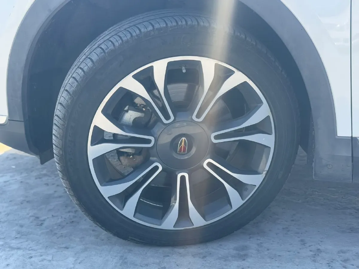 2019 HongQi HS5 2.0T 224HP L4 6AT,autocango,china used car exporter,china ev exporter,chinese used car exporter,chinese used ev exporter