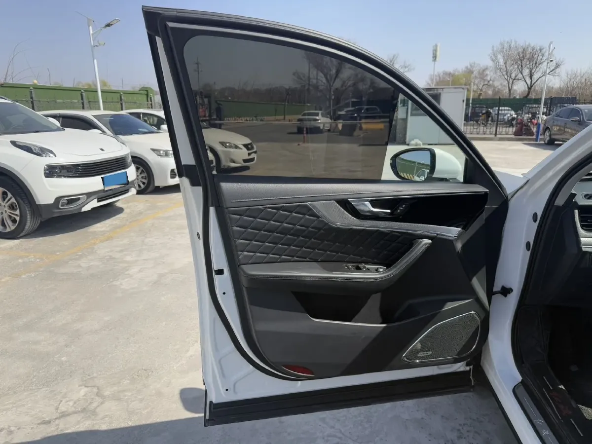 2019 HongQi HS5 2.0T 224HP L4 6AT,autocango,china used car exporter,china ev exporter,chinese used car exporter,chinese used ev exporter