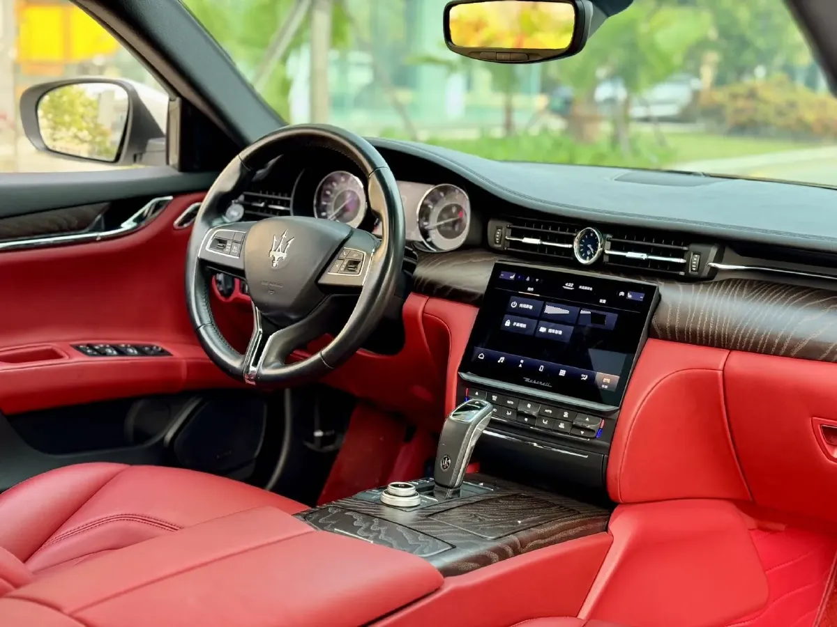 2021 Maserati Quattroporte 3.0T 350HP V6 8AT,autocango,china used car exporter,china ev exporter,chinese used car exporter,chinese used ev exporter