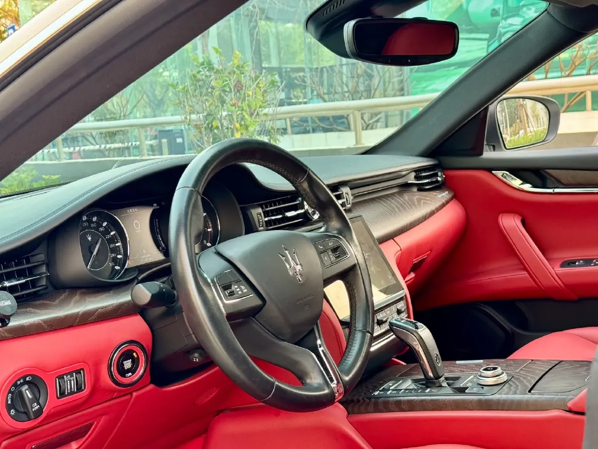 2021 Maserati Quattroporte 3.0T 350HP V6 8AT,autocango,china used car exporter,china ev exporter,chinese used car exporter,chinese used ev exporter