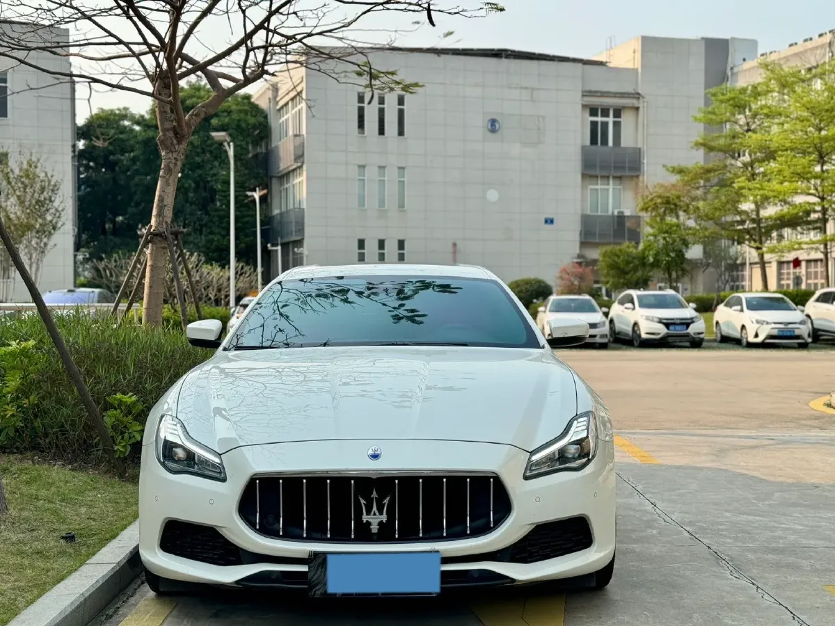 2021 Maserati Quattroporte 3.0T 350HP V6 8AT,autocango,china used car exporter,china ev exporter,chinese used car exporter,chinese used ev exporter