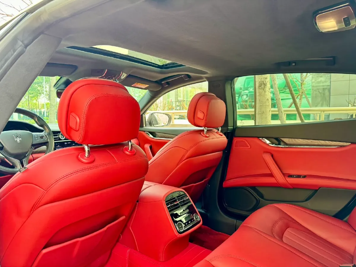 2021 Maserati Quattroporte 3.0T 350HP V6 8AT,autocango,china used car exporter,china ev exporter,chinese used car exporter,chinese used ev exporter