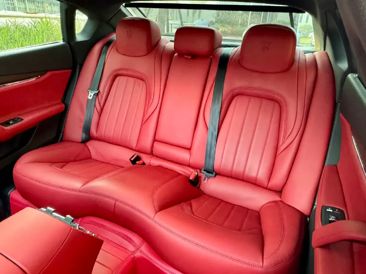 2021 Maserati Quattroporte 3.0T 350HP V6 8AT,autocango,china used car exporter,china ev exporter,chinese used car exporter,chinese used ev exporter