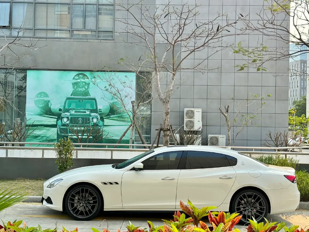 2021 Maserati Quattroporte 3.0T 350HP V6 8AT,autocango,china used car exporter,china ev exporter,chinese used car exporter,chinese used ev exporter