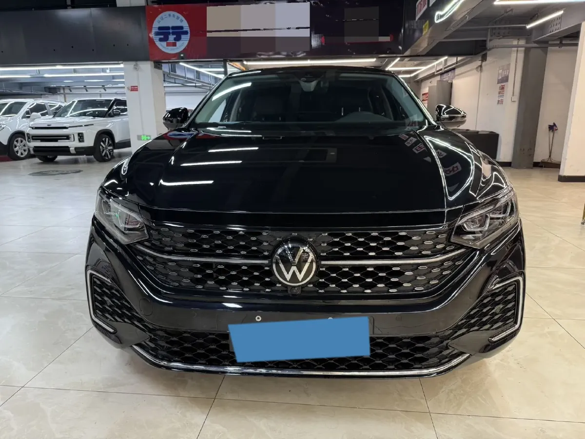 2024 Volkswagen Passat 2.0T 220HP L4 7DCT,autocango,china used car exporter,china ev exporter,chinese used car exporter,chinese used ev exporter