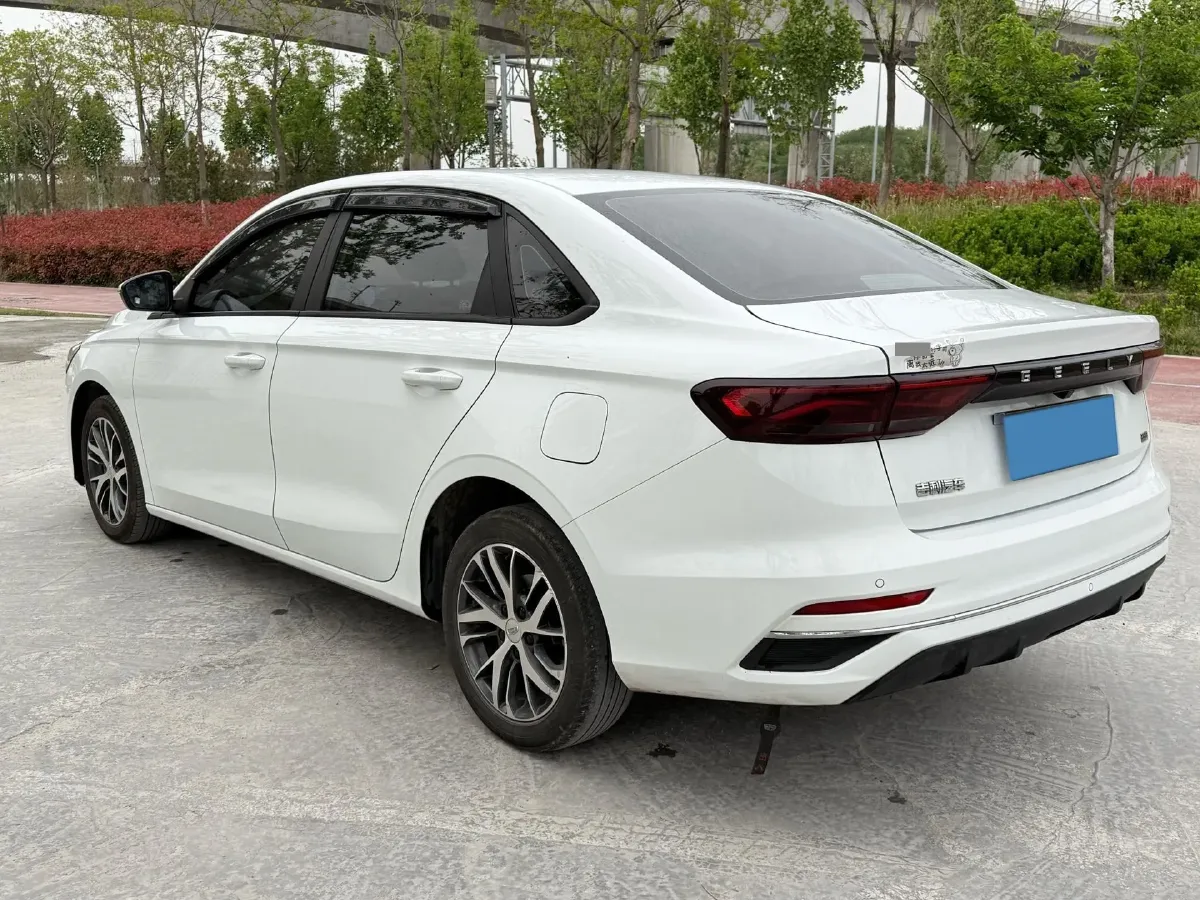 2023 Geely Emgrand 1.5L 127HP L4 5MT,autocango,china used car exporter,china ev exporter,chinese used car exporter,chinese used ev exporter