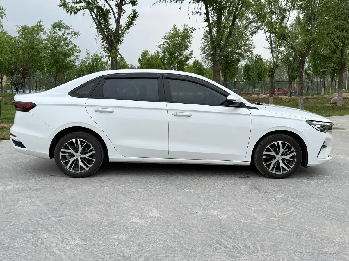 2023 Geely Emgrand 1.5L 127HP L4 5MT,autocango,china used car exporter,china ev exporter,chinese used car exporter,chinese used ev exporter