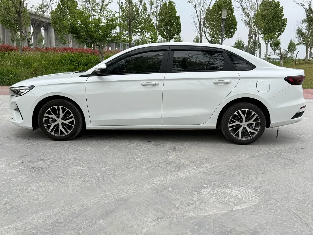 2023 Geely Emgrand 1.5L 127HP L4 5MT,autocango,china used car exporter,china ev exporter,chinese used car exporter,chinese used ev exporter