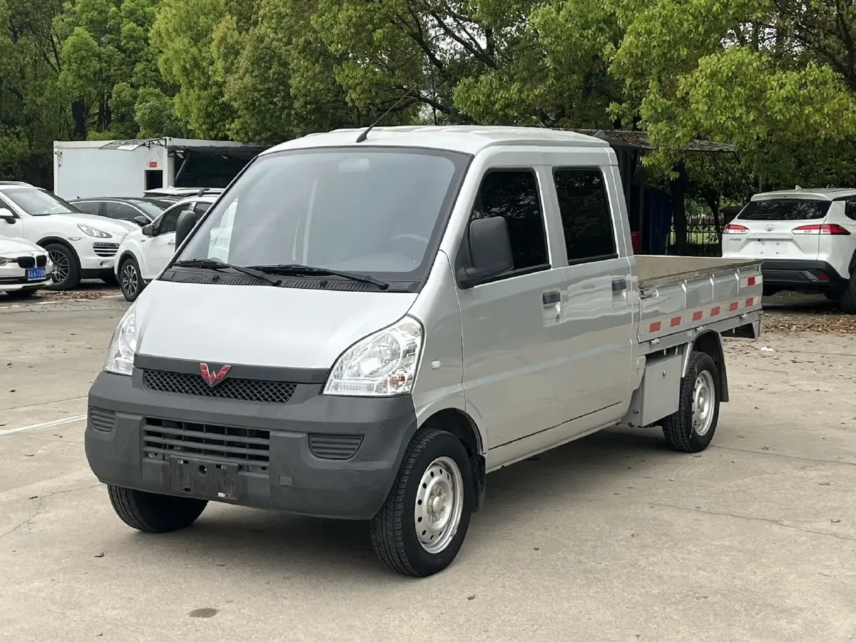 2021 WuLing RongGuang Mini Truck 1.2L 76HP L4 5MT,autocango,china used car exporter,china ev exporter,chinese used car exporter,chinese used ev exporter