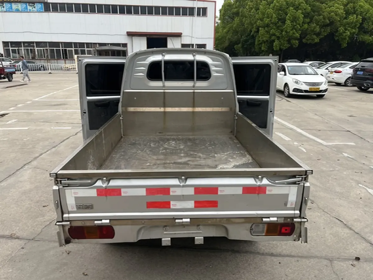 2021 WuLing RongGuang Mini Truck 1.2L 76HP L4 5MT,autocango,china used car exporter,china ev exporter,chinese used car exporter,chinese used ev exporter