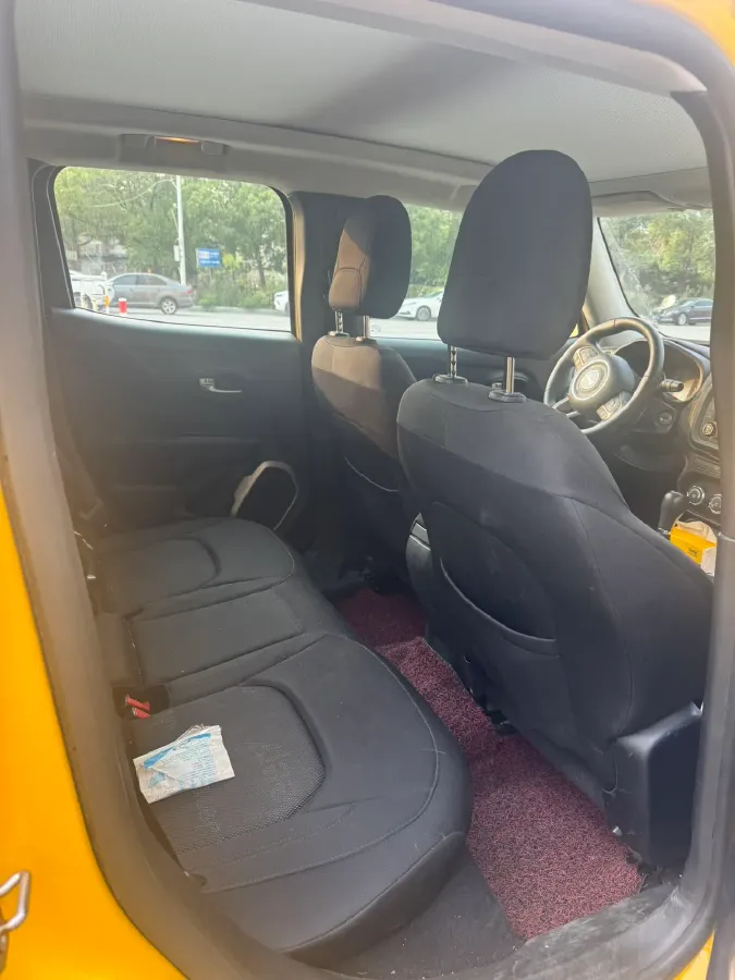 2017 Jeep Renegade 1.4T 150HP L4 7DCT,autocango,china used car exporter,china ev exporter,chinese used car exporter,chinese used ev exporter