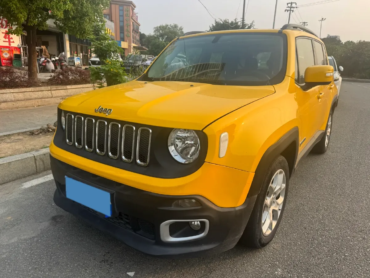 2017 Jeep Renegade 1.4T 150HP L4 7DCT,autocango,china used car exporter,china ev exporter,chinese used car exporter,chinese used ev exporter
