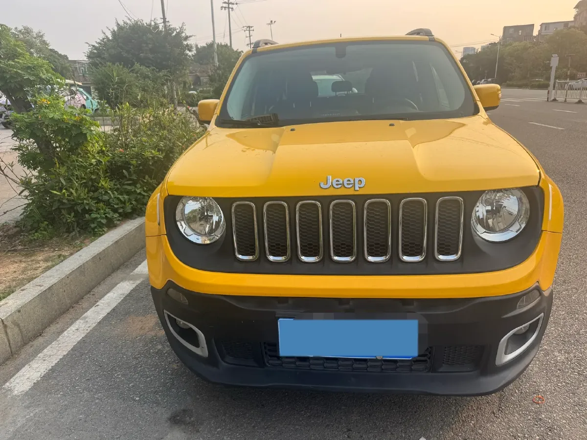 2017 Jeep Renegade 1.4T 150HP L4 7DCT,autocango,china used car exporter,china ev exporter,chinese used car exporter,chinese used ev exporter