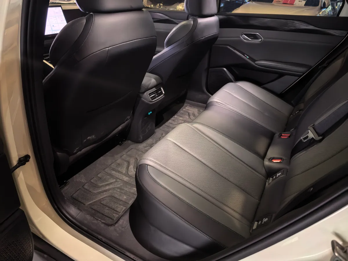 2025 BYD QinL BEV,autocango,china used car exporter,china ev exporter,chinese used car exporter,chinese used ev exporter