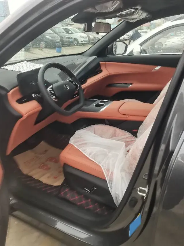 2025 ChangAn UNI-Z 1.5T 192HP L4 7DCT,autocango,china used car exporter,china ev exporter,chinese used car exporter,chinese used ev exporter