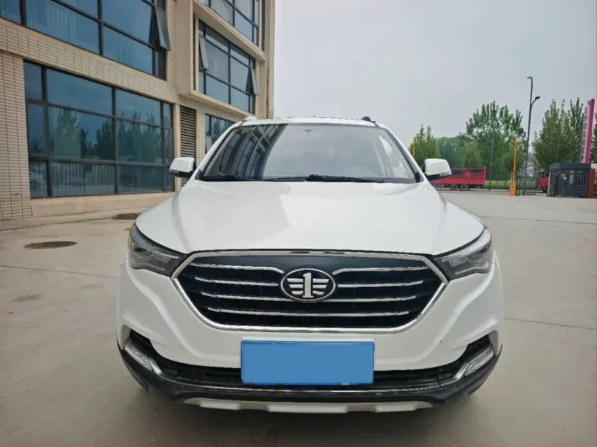 2018 Bestune X40 1.6L 114HP L4 6AT,autocango,china used car exporter,china ev exporter,chinese used car exporter,chinese used ev exporter