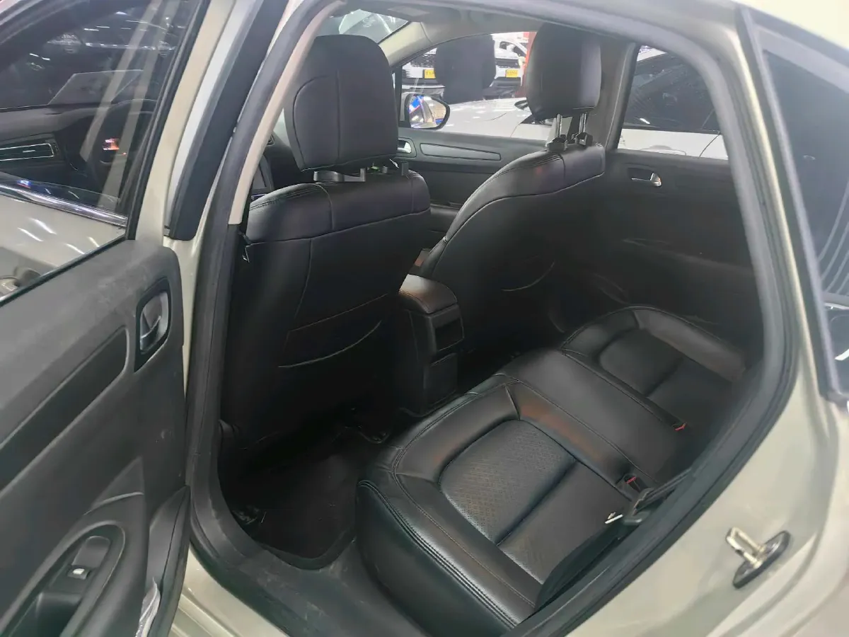 2018 Citroen C4 C-Quatre 1.6L 117HP L4 6AT,autocango,china used car exporter,china ev exporter,chinese used car exporter,chinese used ev exporter