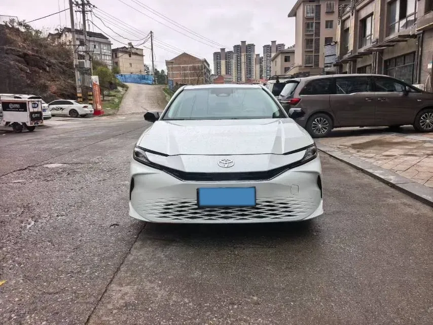 2024 Toyota Camry 2.0L 173HP L4 CVT,autocango,china used car exporter,china ev exporter,chinese used car exporter,chinese used ev exporter