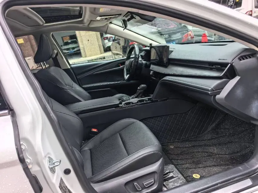 2024 Toyota Camry 2.0L 173HP L4 CVT,autocango,china used car exporter,china ev exporter,chinese used car exporter,chinese used ev exporter