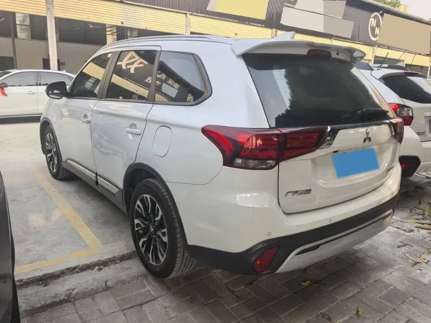 2019 Mitsubishi Outlander 2.0L 166HP L4 CVT,autocango,china used car exporter,china ev exporter,chinese used car exporter,chinese used ev exporter