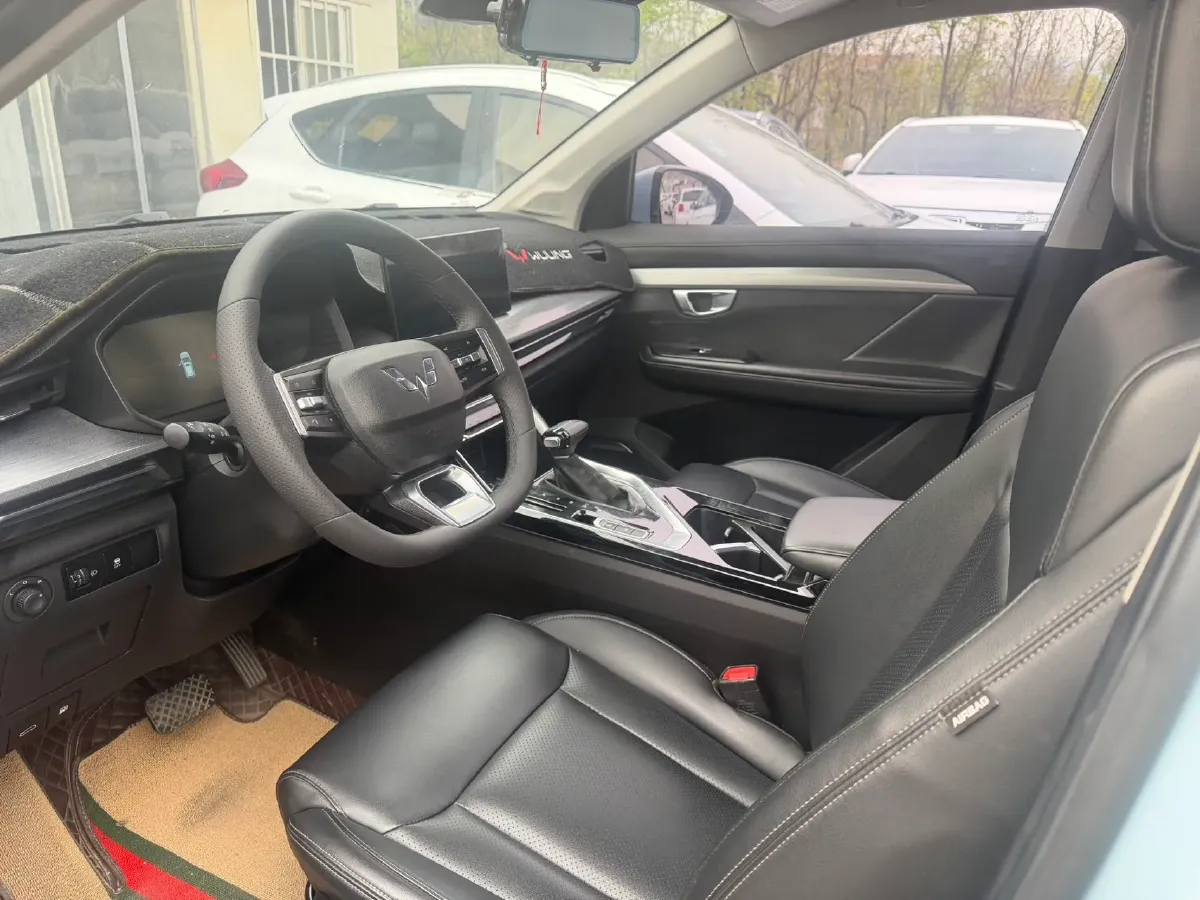 2021 WuLing XingChen 1.5T 147HP L4 CVT,autocango,china used car exporter,china ev exporter,chinese used car exporter,chinese used ev exporter