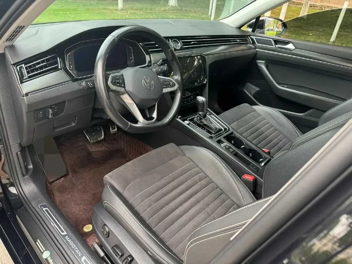 2021 Volkswagen Magotan 2.0T 186HP L4 7DCT,autocango,china used car exporter,china ev exporter,chinese used car exporter,chinese used ev exporter