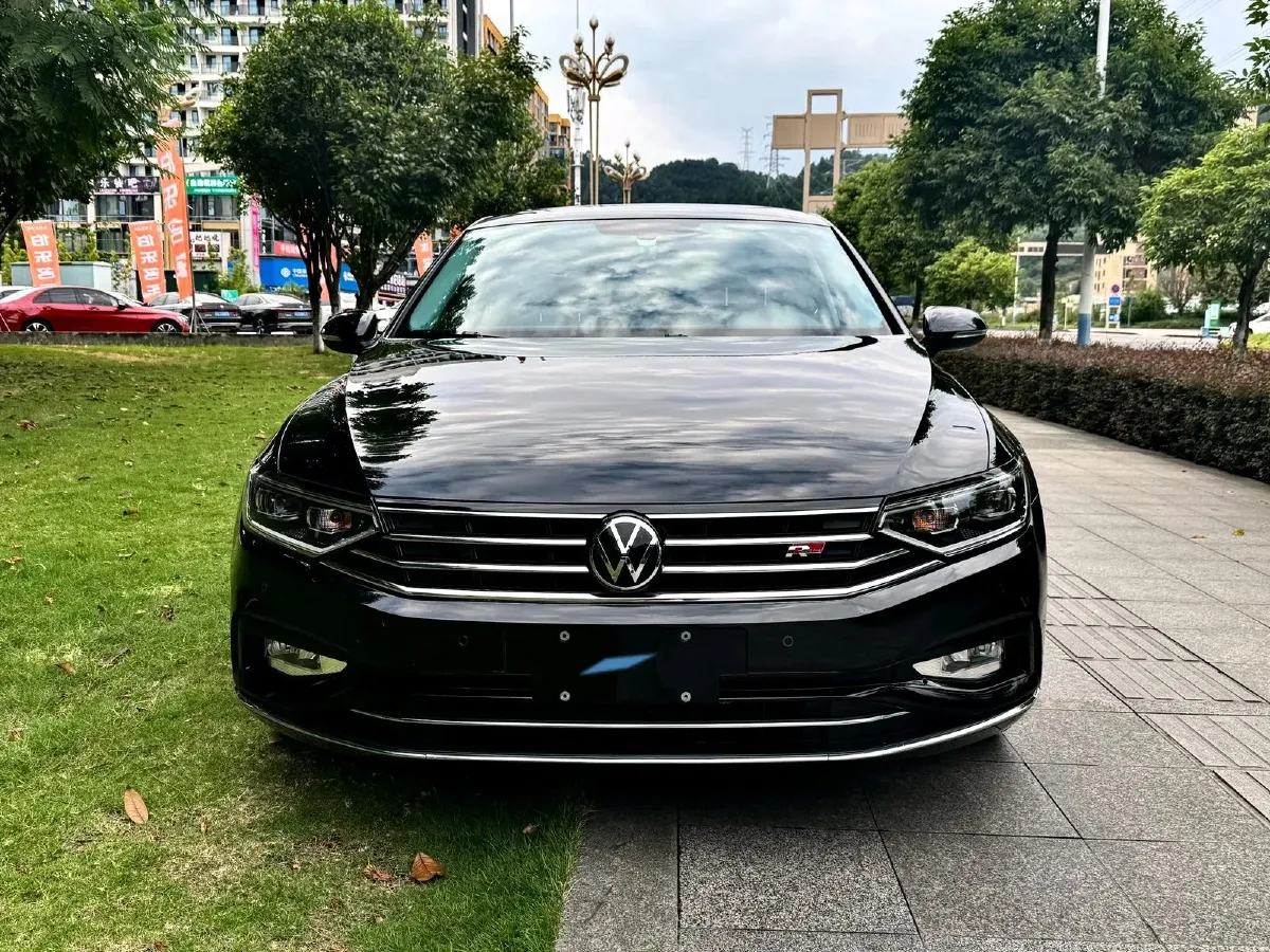 2021 Volkswagen Magotan 2.0T 186HP L4 7DCT,autocango,china used car exporter,china ev exporter,chinese used car exporter,chinese used ev exporter