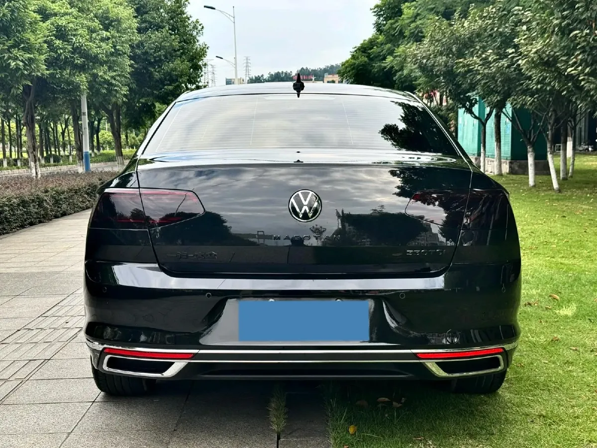 2021 Volkswagen Magotan 2.0T 186HP L4 7DCT,autocango,china used car exporter,china ev exporter,chinese used car exporter,chinese used ev exporter