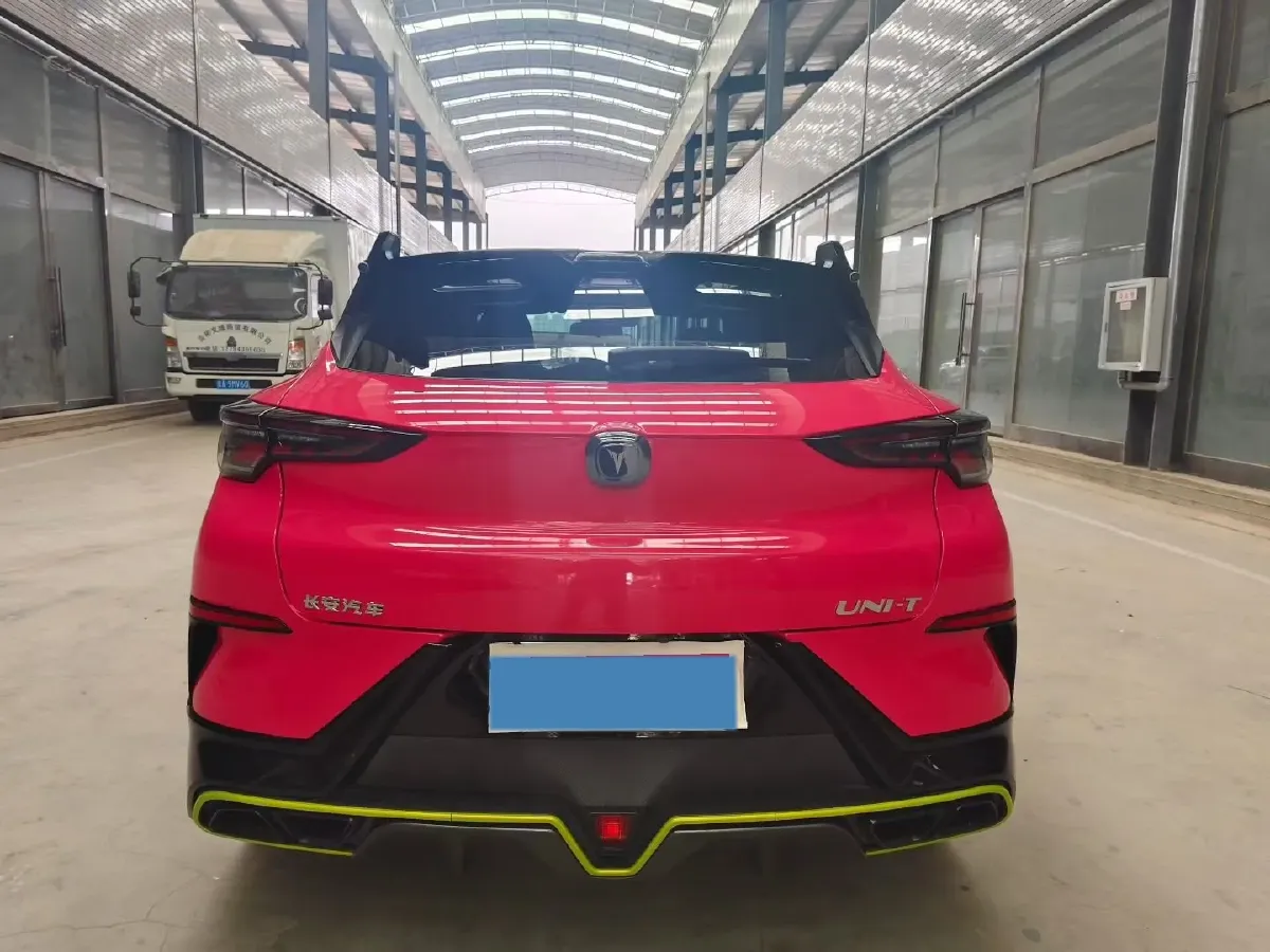 2022 ChangAn UNI-T 1.5T 188HP L4 7DCT,autocango,china used car exporter,china ev exporter,chinese used car exporter,chinese used ev exporter