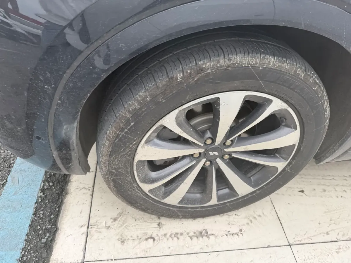 2021 Li ONE Range Extended 131HP REEV 40.5KWH,autocango,china used car exporter,china ev exporter,chinese used car exporter,chinese used ev exporter