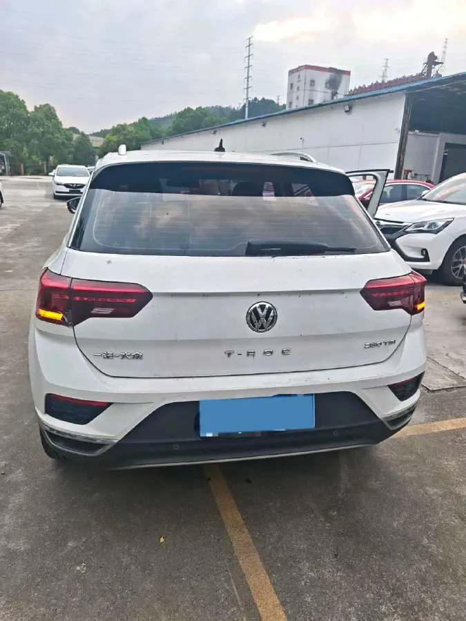 2019 Volkswagen T-Roc 1.4T 150HP L4 7DCT,autocango,china used car exporter,china ev exporter,chinese used car exporter,chinese used ev exporter