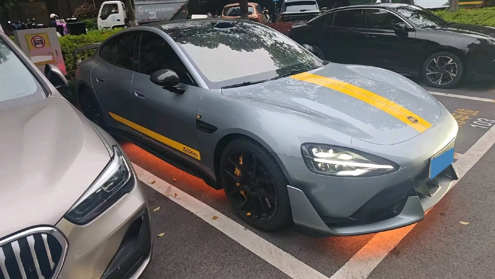 2025 MI SU7 Ultra BEV 93.7KWH,autocango,china used car exporter,china ev exporter,chinese used car exporter,chinese used ev exporter