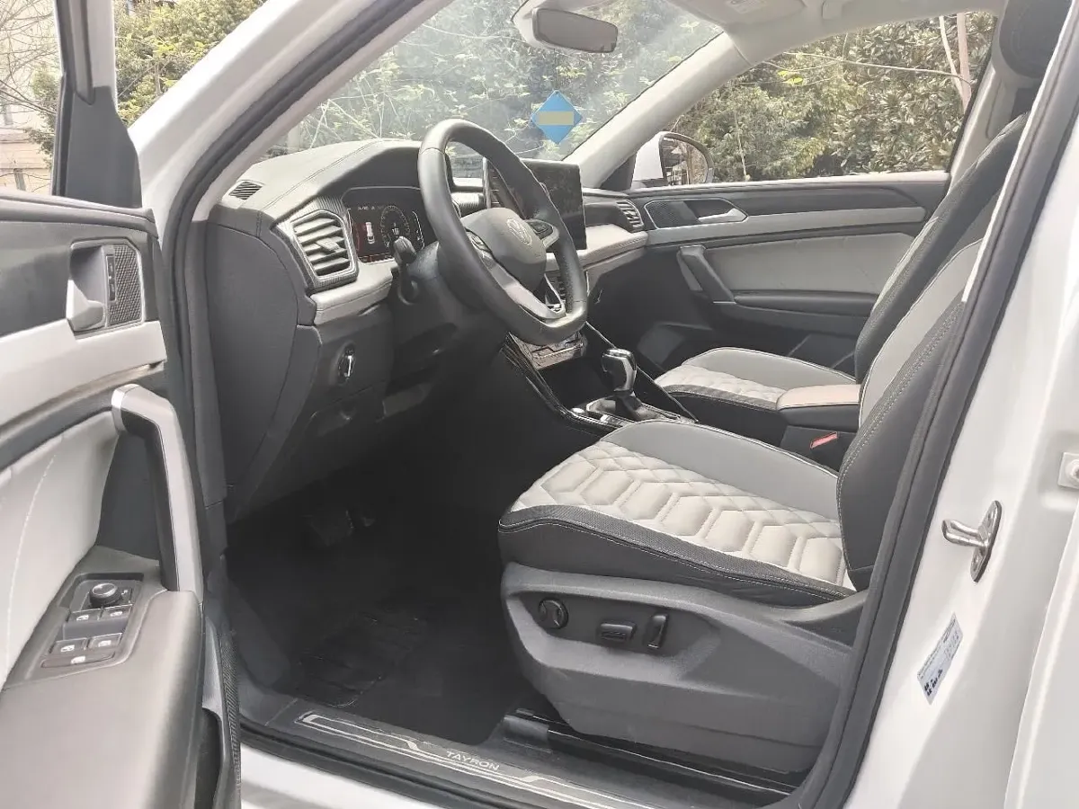 2023 Volkswagen Tayron 1.4T 150HP L4 7DCT,autocango,china used car exporter,china ev exporter,chinese used car exporter,chinese used ev exporter