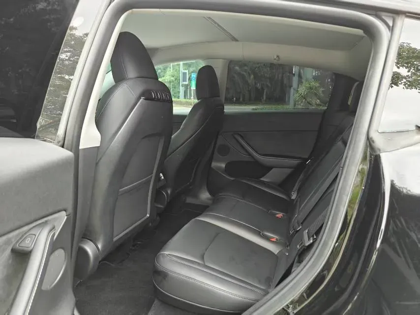 2022 Tesla Model Y BEV 60KWH,autocango,china used car exporter,china ev exporter,chinese used car exporter,chinese used ev exporter