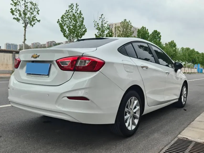 2018 Chevrolet Cruze 1.5L 114HP L4 6AT,autocango,china used car exporter,china ev exporter,chinese used car exporter,chinese used ev exporter