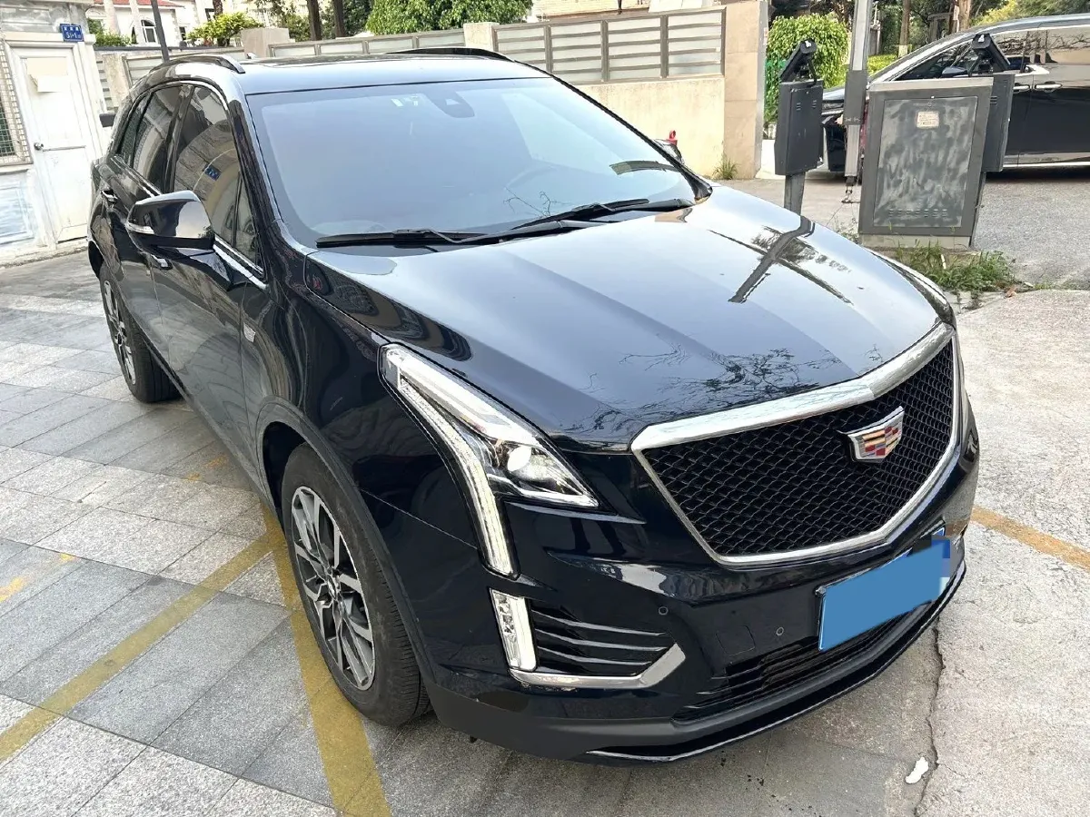 2022 Cadillac XT5 2.0T 237HP L4 9AT,autocango,china used car exporter,china ev exporter,chinese used car exporter,chinese used ev exporter