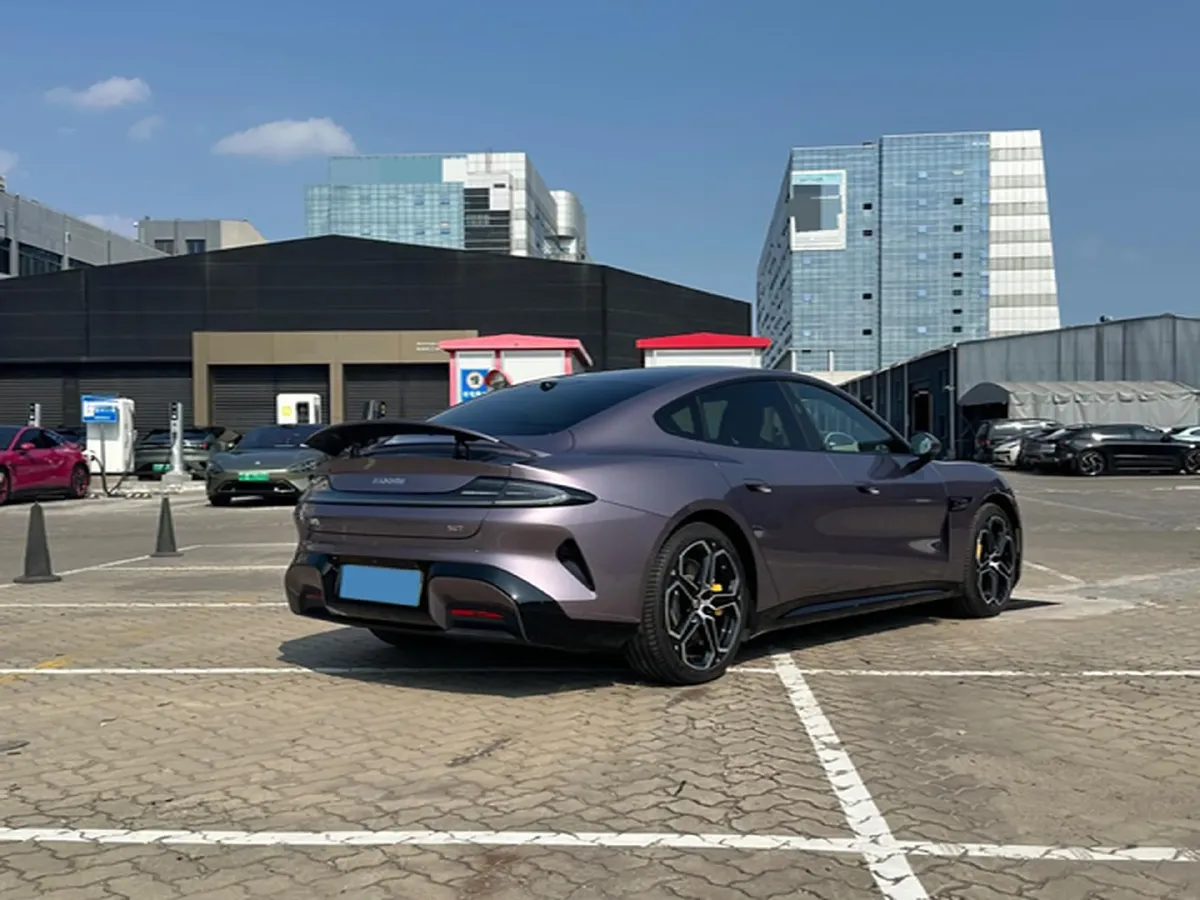 2024 MI SU7 BEV 94.3KWH,autocango,china used car exporter,china ev exporter,chinese used car exporter,chinese used ev exporter