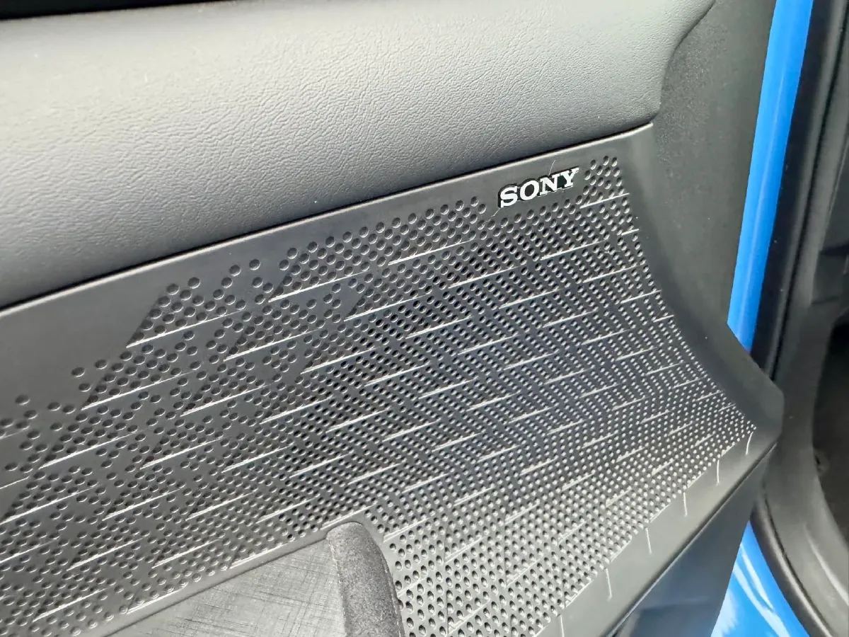 2023 ChangAn UNI-V 2.0T 233HP L4 8AT,autocango,china used car exporter,china ev exporter,chinese used car exporter,chinese used ev exporter