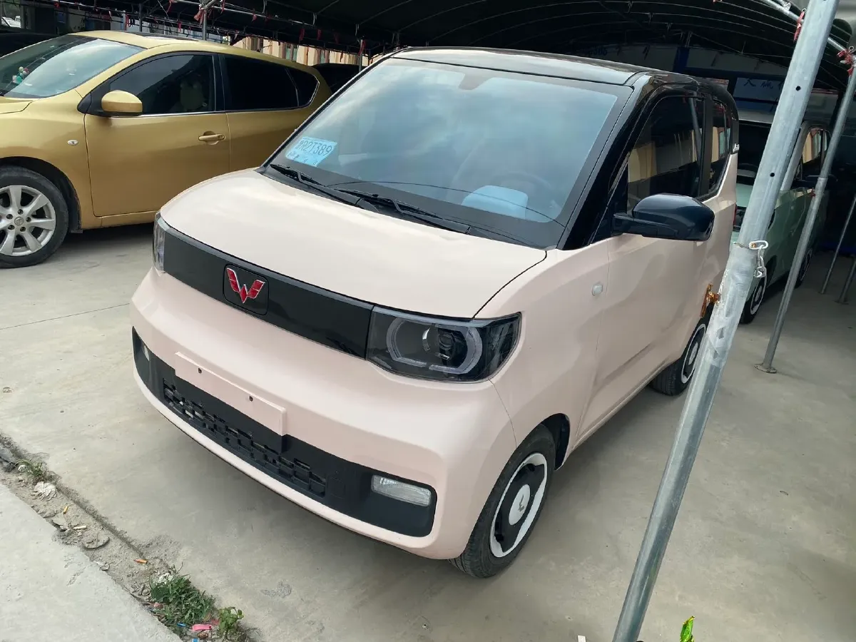 2021 WuLing HongGuang MINI EV BEV 13.9KWH,autocango,china used car exporter,china ev exporter,chinese used car exporter,chinese used ev exporter