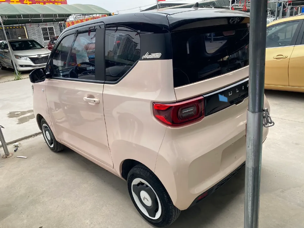 2021 WuLing HongGuang MINI EV BEV 13.9KWH,autocango,china used car exporter,china ev exporter,chinese used car exporter,chinese used ev exporter