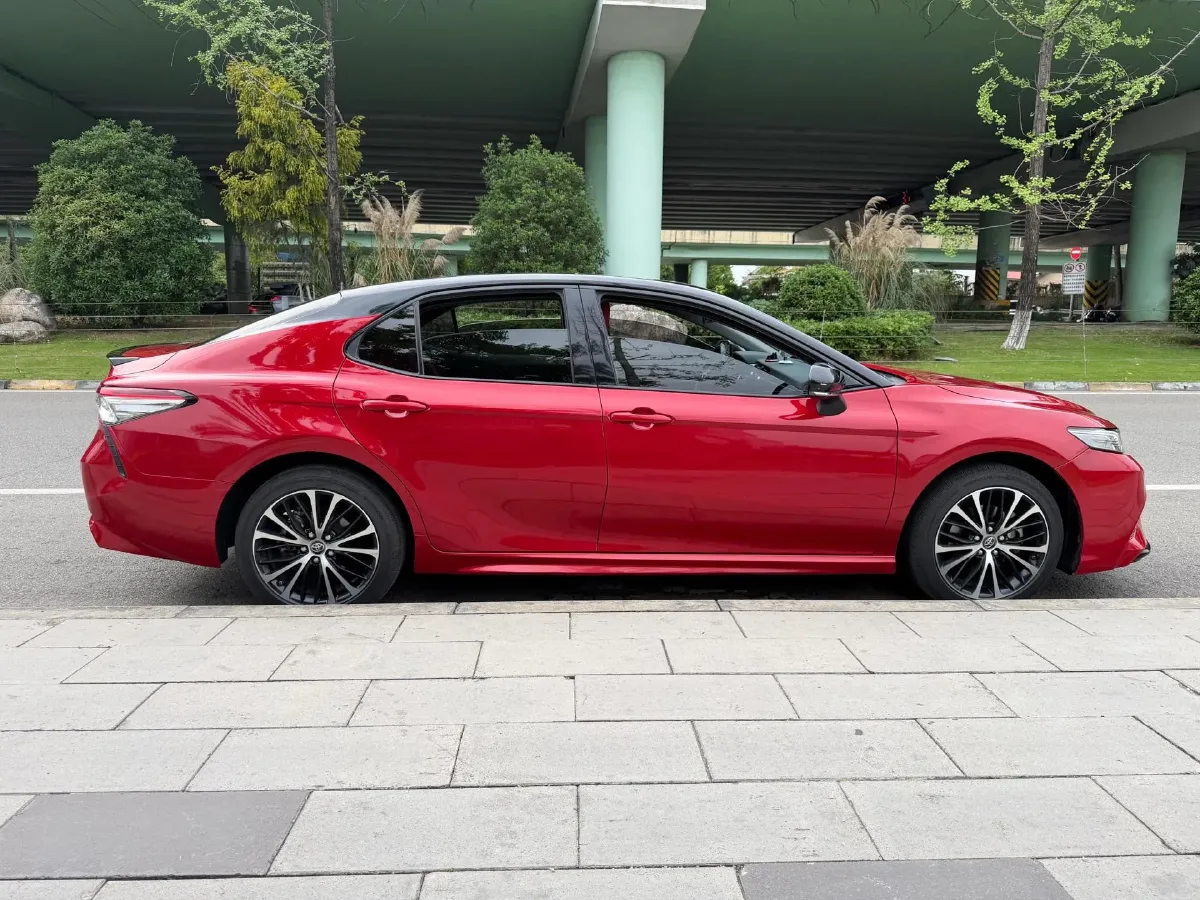 2019 Toyota Camry 2.0L 178HP L4 CVT,autocango,china used car exporter,china ev exporter,chinese used car exporter,chinese used ev exporter