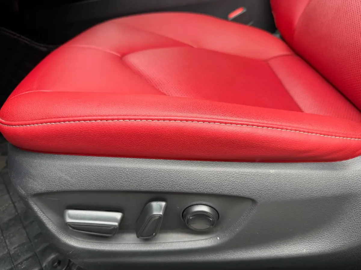 2019 Toyota Camry 2.0L 178HP L4 CVT,autocango,china used car exporter,china ev exporter,chinese used car exporter,chinese used ev exporter