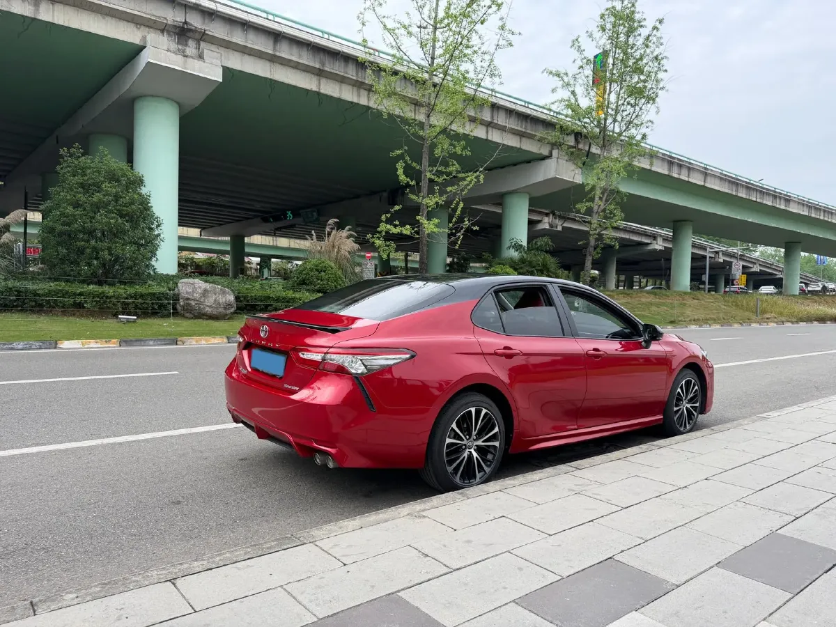 2019 Toyota Camry 2.0L 178HP L4 CVT,autocango,china used car exporter,china ev exporter,chinese used car exporter,chinese used ev exporter