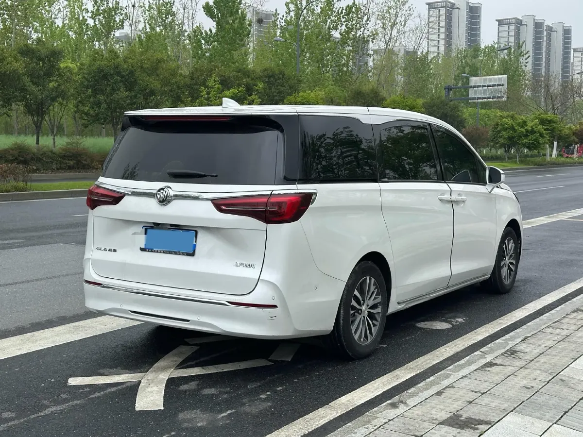 2023 Buick GL8 2.0T 237HP L4 9AT,autocango,china used car exporter,china ev exporter,chinese used car exporter,chinese used ev exporter