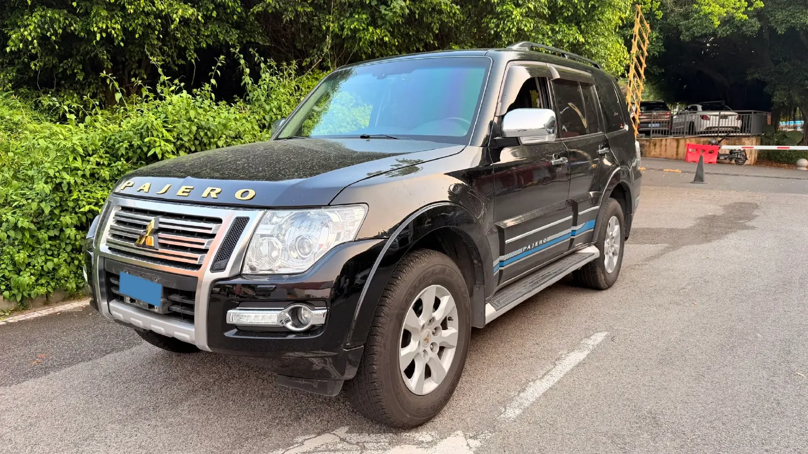 2016 Mitsubishi Pajero 3.0L 174HP V6 5AT,autocango,china used car exporter,china ev exporter,chinese used car exporter,chinese used ev exporter