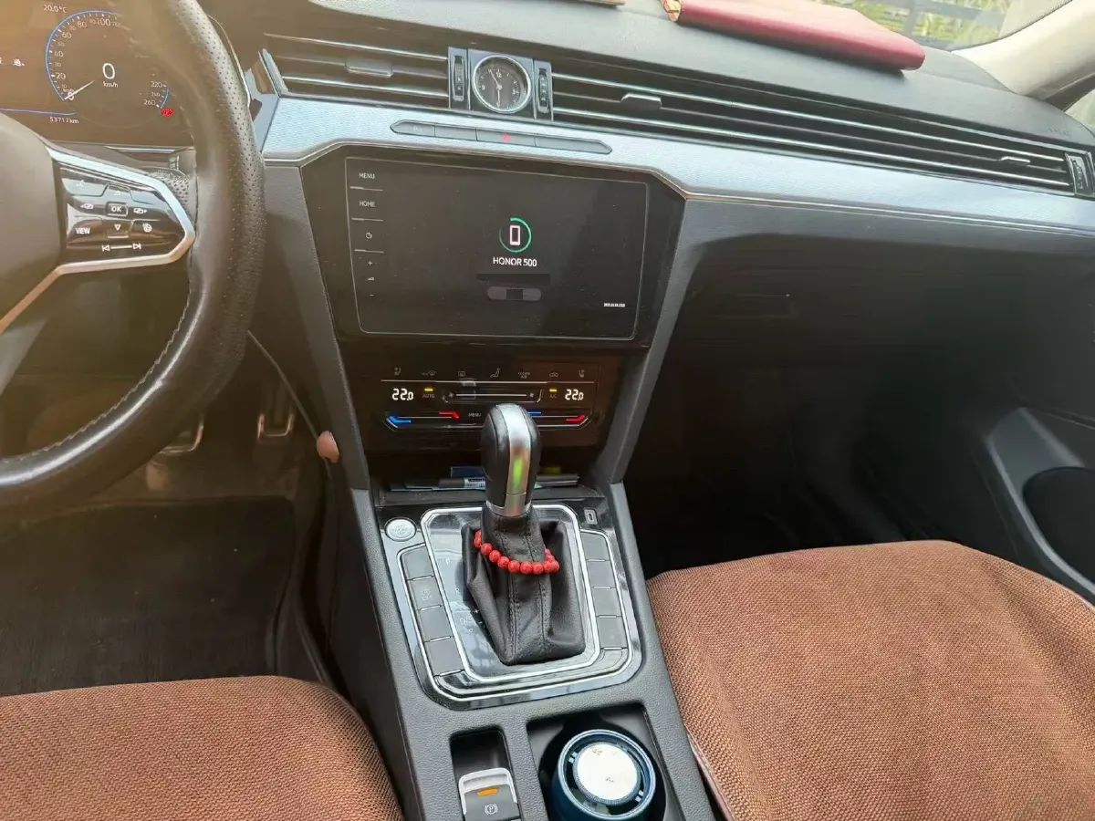 2023 Volkswagen Magotan 2.0T 186HP L4 7DCT,autocango,china used car exporter,china ev exporter,chinese used car exporter,chinese used ev exporter