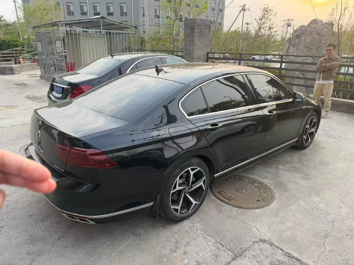 2023 Volkswagen Magotan 2.0T 186HP L4 7DCT,autocango,china used car exporter,china ev exporter,chinese used car exporter,chinese used ev exporter