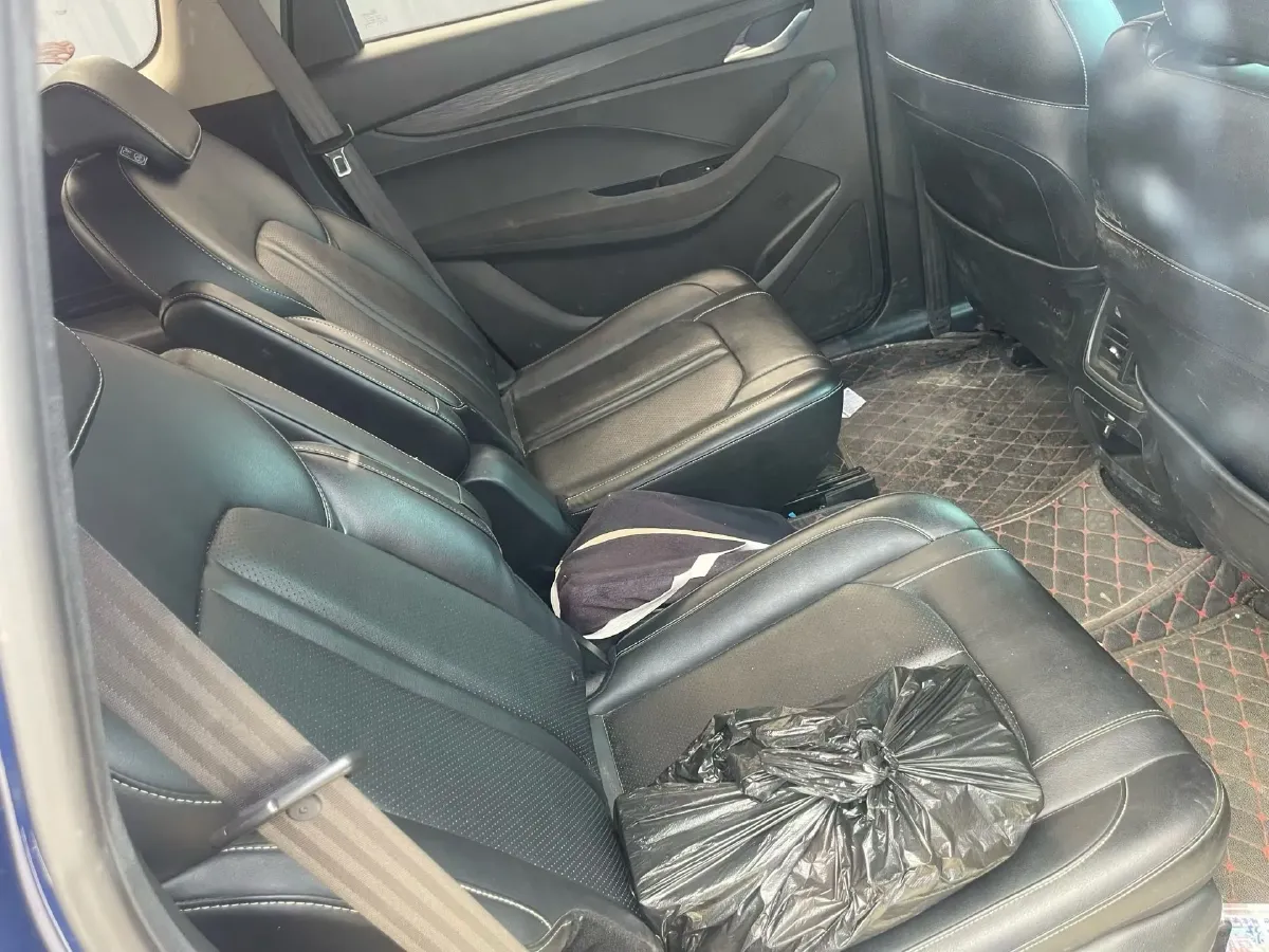 2018 BaoJun 360 1.5L 112HP L4 6MT,autocango,china used car exporter,china ev exporter,chinese used car exporter,chinese used ev exporter