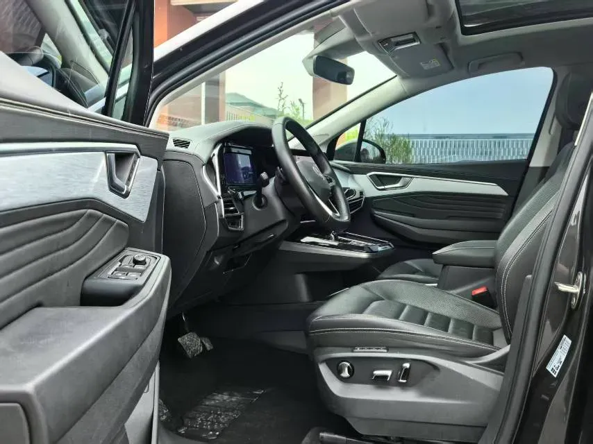 2023 Volkswagen Talagon 2.0T 220HP L4 7DCT,autocango,china used car exporter,china ev exporter,chinese used car exporter,chinese used ev exporter